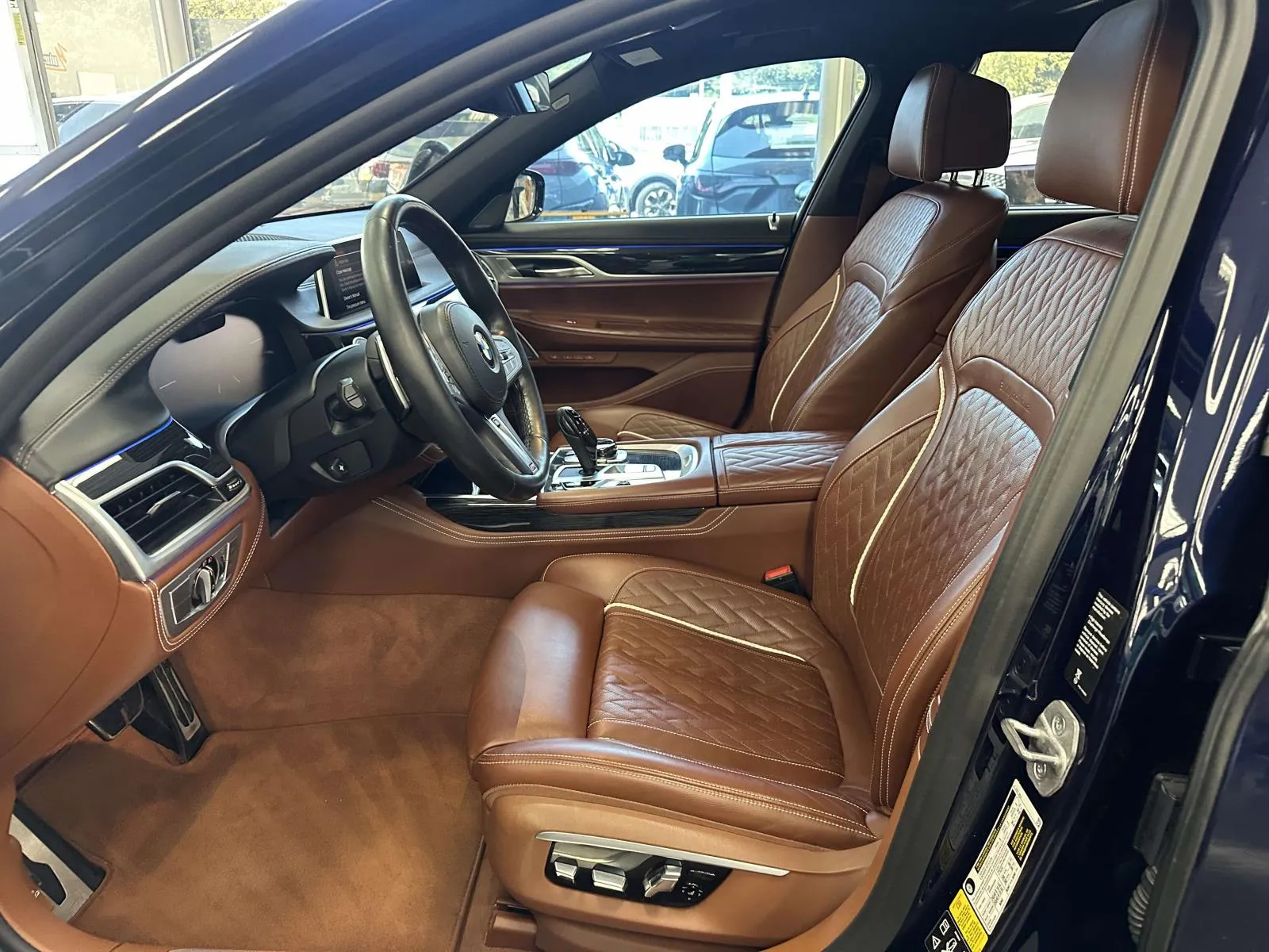 2022 BMW 7 Series 750i - Photo 12