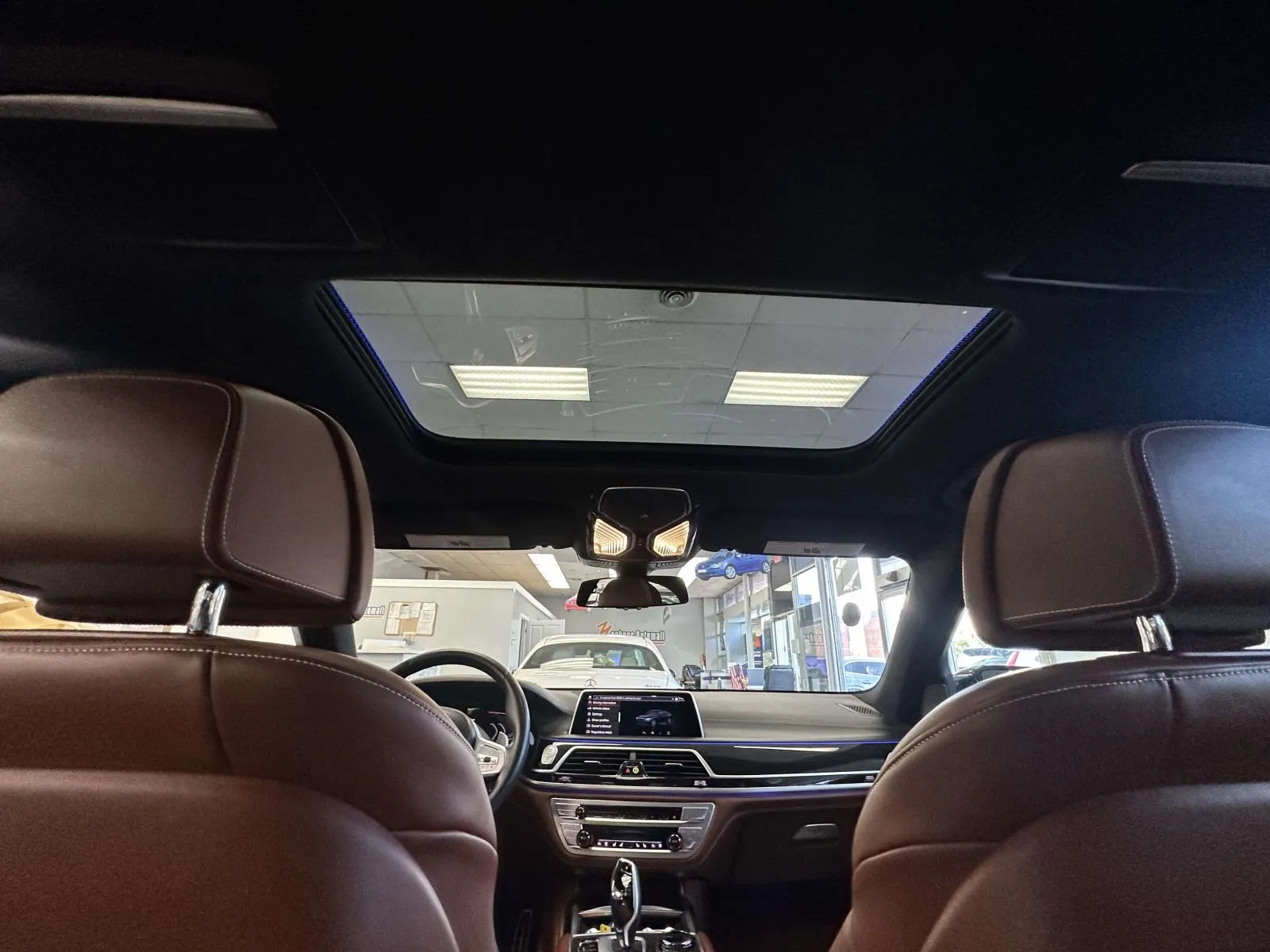 2022 BMW 7 Series 750i - Photo 17