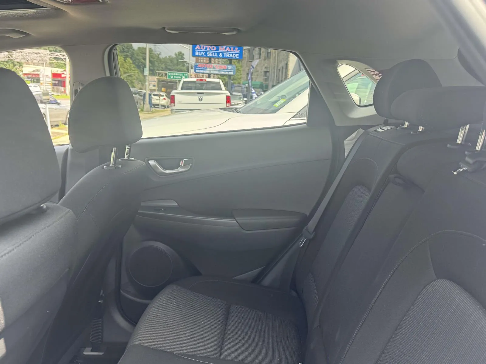 2023 Hyundai Kona SEL - Photo 12