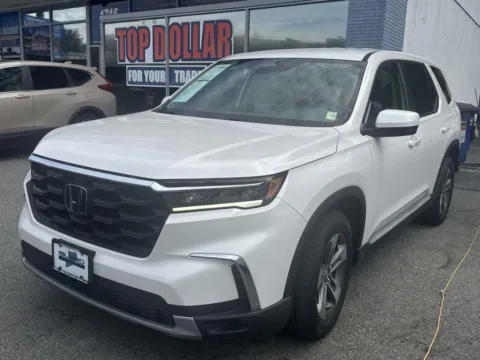 Another view of 2024 Honda Pilot EX-L for sale in Yonkers, NY at Yonkers Automall