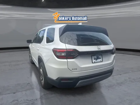 More photos of 2024 Honda Pilot EX-L at Yonkers Automall, NY
