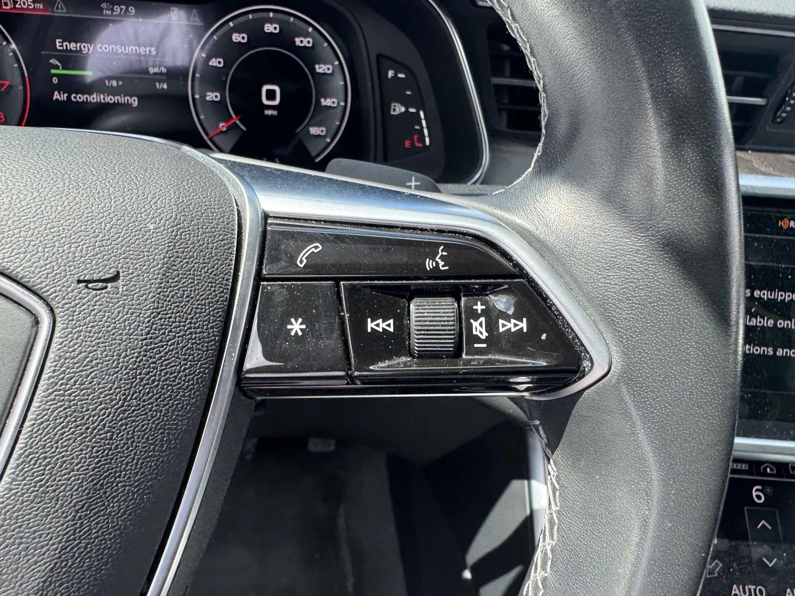 2023 Audi A6 Premium - Photo 17