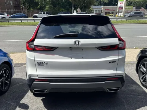 More photos of 2025 Honda CR-V Hybrid Sport-L at Yonkers Automall, NY