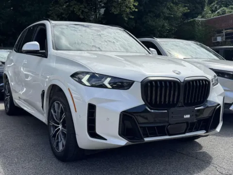 White 2024 BMW X5 xDrive40i for sale in Yonkers, NY