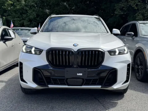 Photos of 2024 BMW X5 xDrive40i for sale in Yonkers, NY at Yonkers Automall