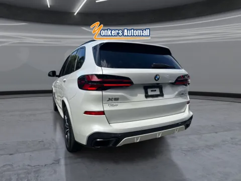 More photos of 2024 BMW X5 xDrive40i at Yonkers Automall, NY