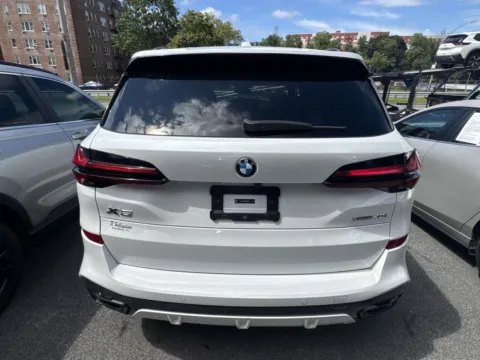 More photos of 2024 BMW X5 xDrive40i at Yonkers Automall, NY