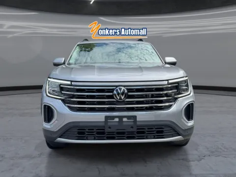 Photos of 2024 Volkswagen Atlas 2.0T SE w/Technology 4MOTION for sale in Yonkers, NY at Yonkers Automall
