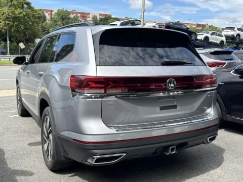 More photos of 2024 Volkswagen Atlas 2.0T SE w/Technology at Yonkers Automall, NY