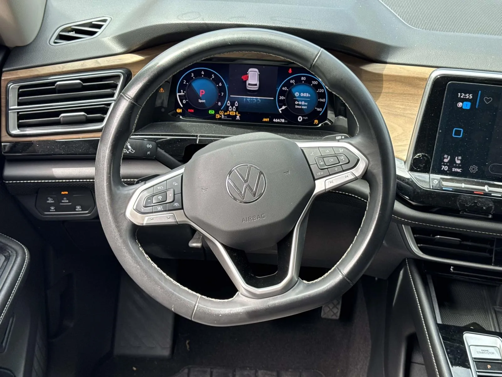 2024 Volkswagen Atlas SE w/Tech - Photo 12