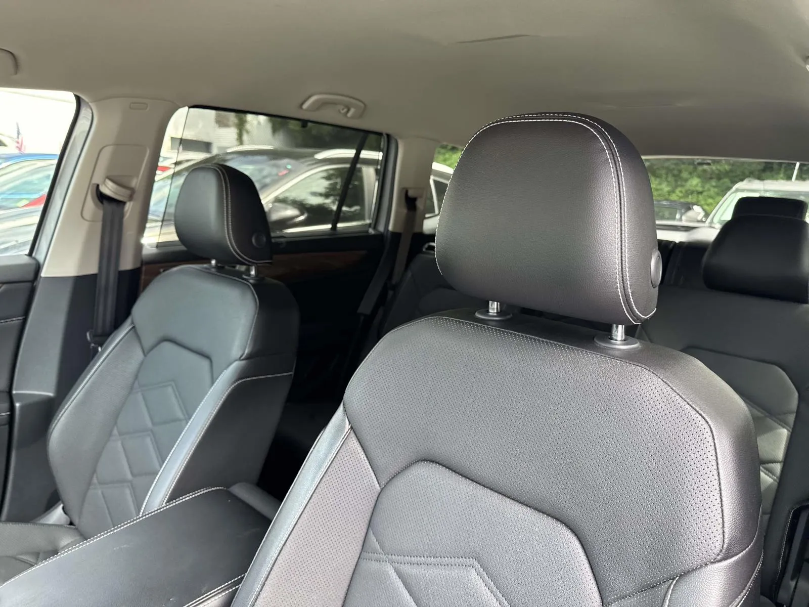 2024 Volkswagen Atlas SE w/Tech - Photo 16