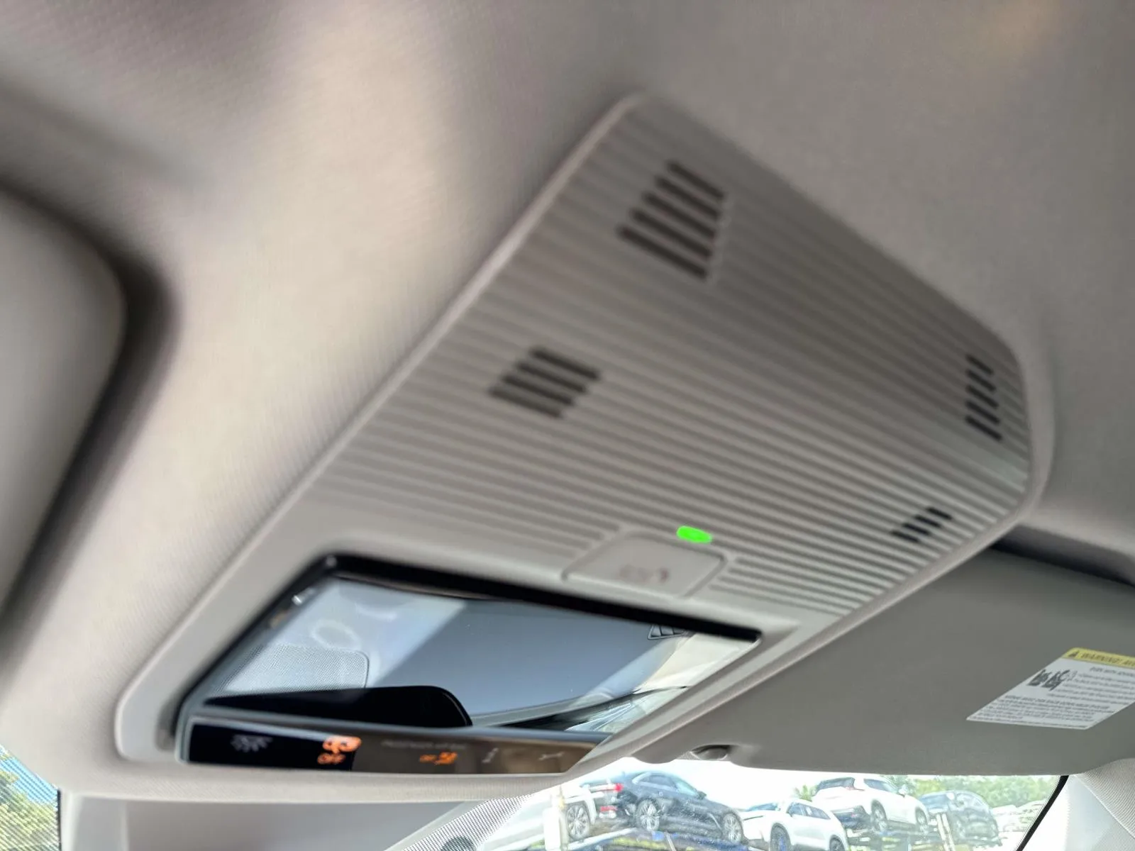 2024 Volkswagen Atlas SE w/Tech - Photo 22