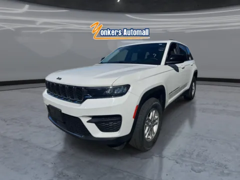 Another view of 2023 Jeep Grand Cherokee Laredo for sale in Yonkers, NY at Yonkers Automall