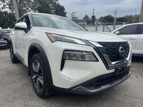 White 2023 Nissan Rogue SL for sale in Yonkers, NY