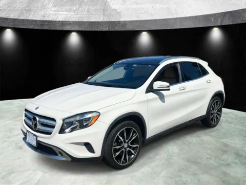 Another view of 2016 Mercedes-Benz GLA 250 for sale in Yonkers, NY at Yonkers Automall
