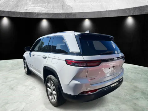 Another view of 2022 Jeep Grand Cherokee Limited for sale in Yonkers, NY at Yonkers Automall