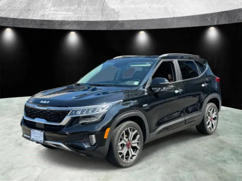 Another view of 2022 Kia Seltos SX for sale in Yonkers, NY at Yonkers Automall