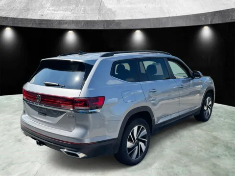 More photos of 2025 Volkswagen Atlas 2.0T SE w/Technology 4MOTION at Yonkers Automall, NY