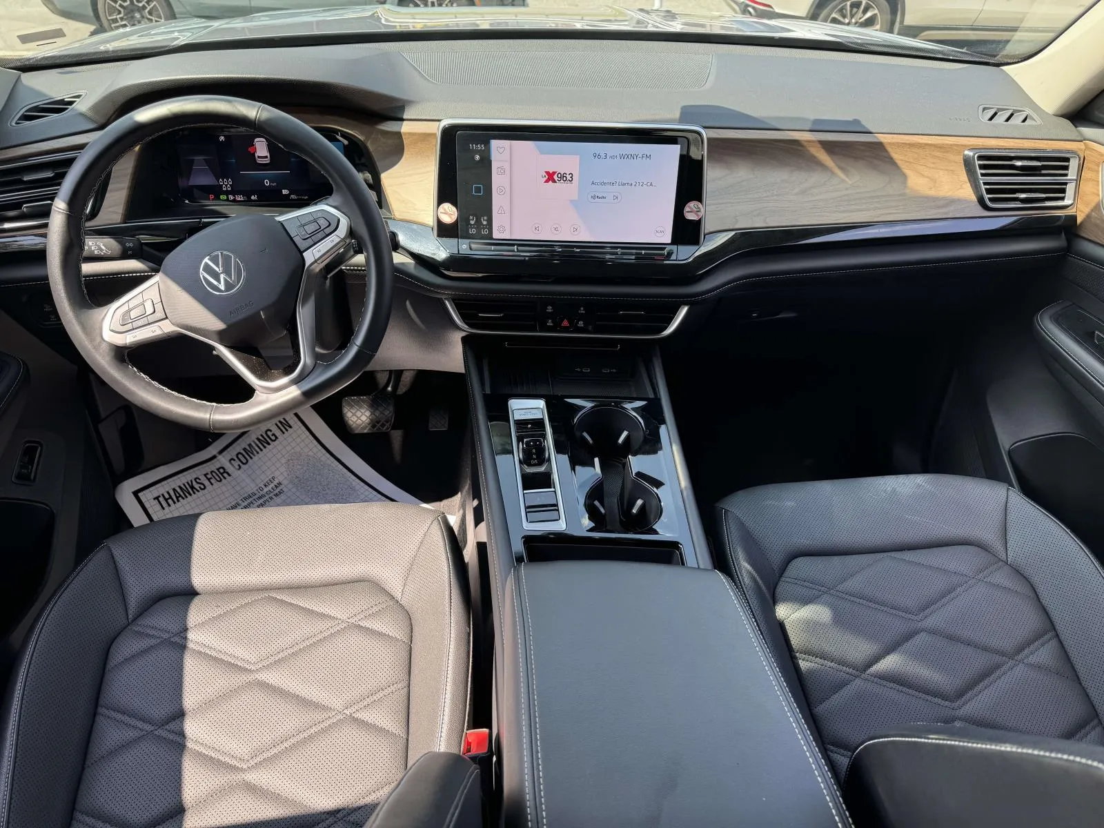 2025 Volkswagen Atlas SE w/Tech - Photo 12