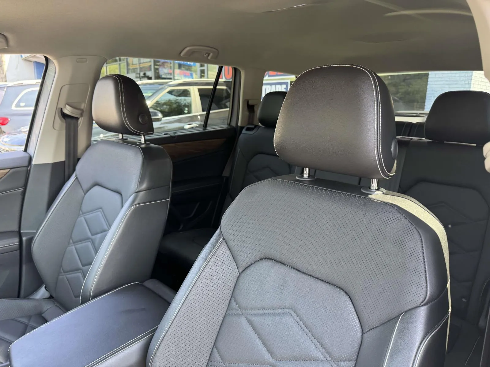 2025 Volkswagen Atlas SE w/Tech - Photo 19