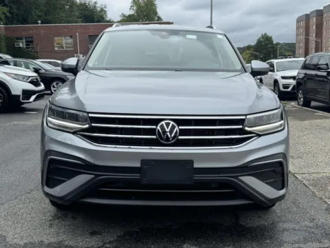 Photos of 2022 Volkswagen Tiguan 2.0T SE 4MOTION for sale in Yonkers, NY at Yonkers Automall