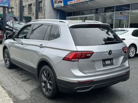More photos of 2022 Volkswagen Tiguan 2.0T SE 4MOTION at Yonkers Automall, NY