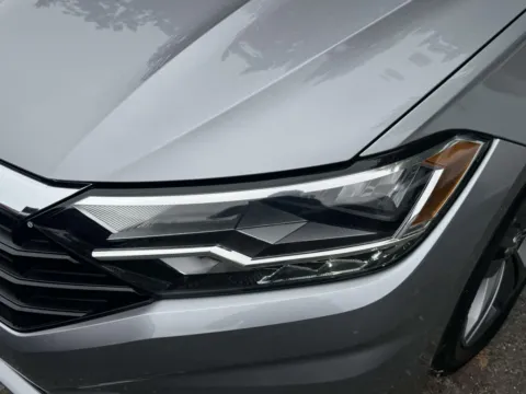 More photos of 2021 Volkswagen Jetta R-Line Auto at Yonkers Automall, NY