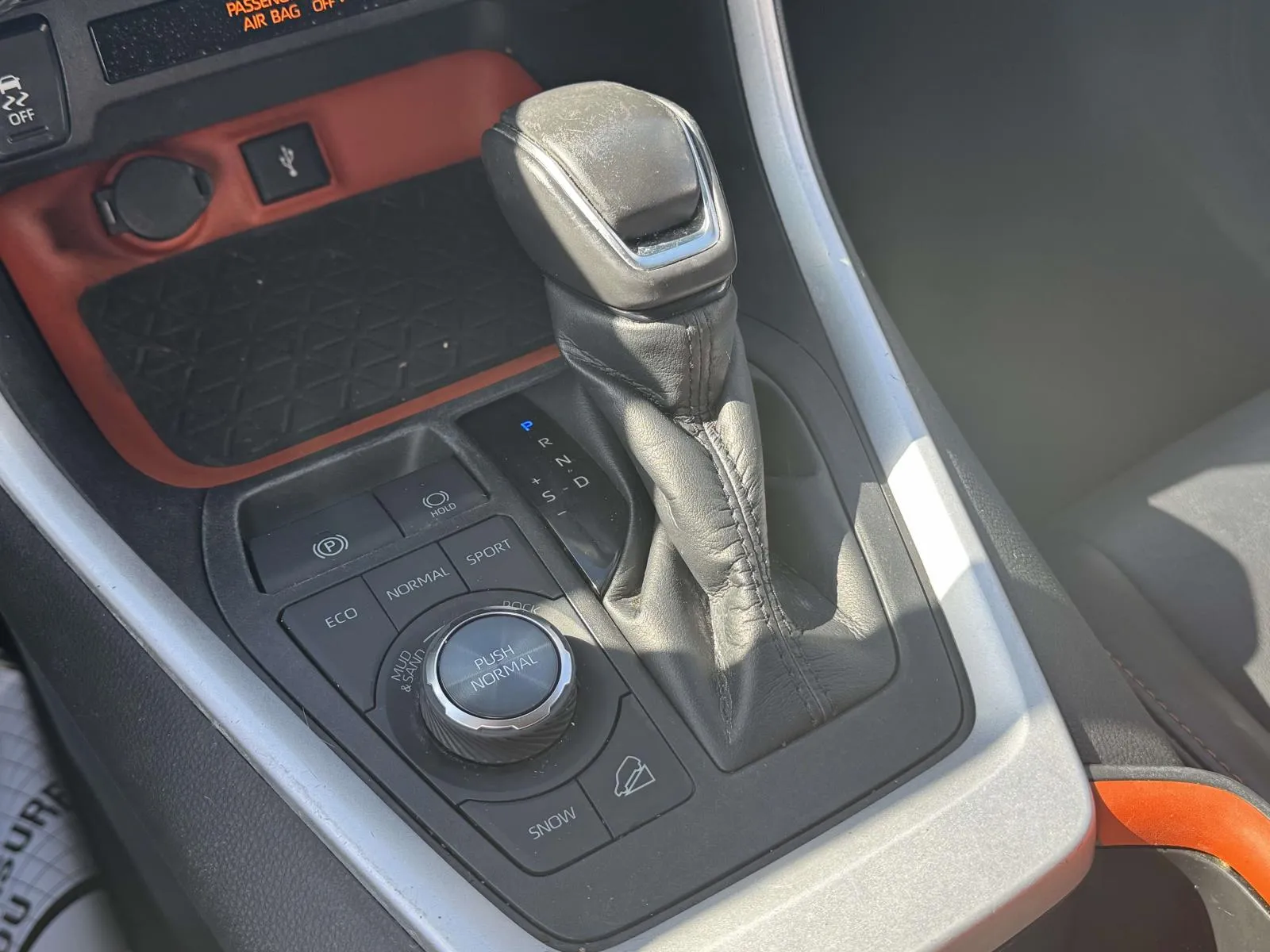 2022 Toyota RAV4 Adventure - Photo 23