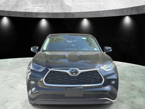Photos of 2022 Toyota Highlander LE AWD for sale in Yonkers, NY at Yonkers Automall