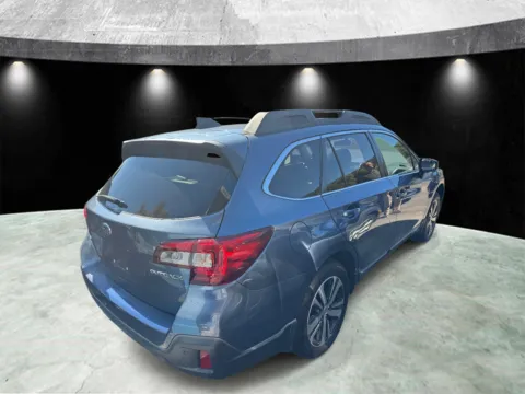 More photos of 2018 Subaru Outback 2.5i at Yonkers Automall, NY