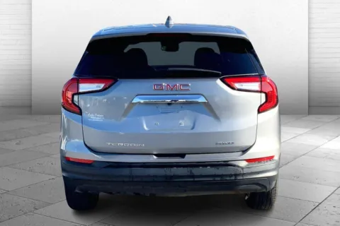 Another view of 2024 GMC Terrain SLE for sale in Independence, MO at Cable Dahmer Buick GMC of Independence
