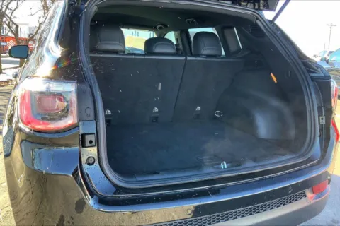 More photos of 2024 Jeep Compass Trailhawk at Cable Dahmer Buick GMC of Independence, MO