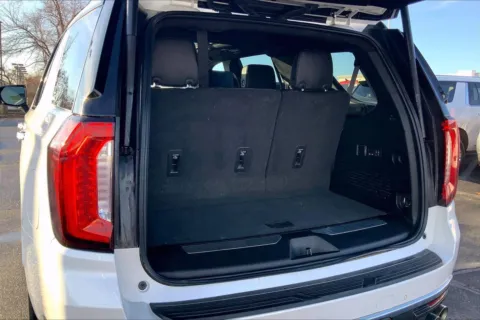 More photos of 2024 GMC Yukon Denali at Cable Dahmer Buick GMC of Independence, MO