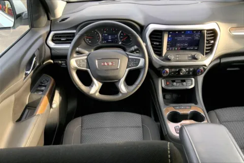 More photos of 2023 GMC Acadia SLE at Cable Dahmer Buick GMC of Independence, MO