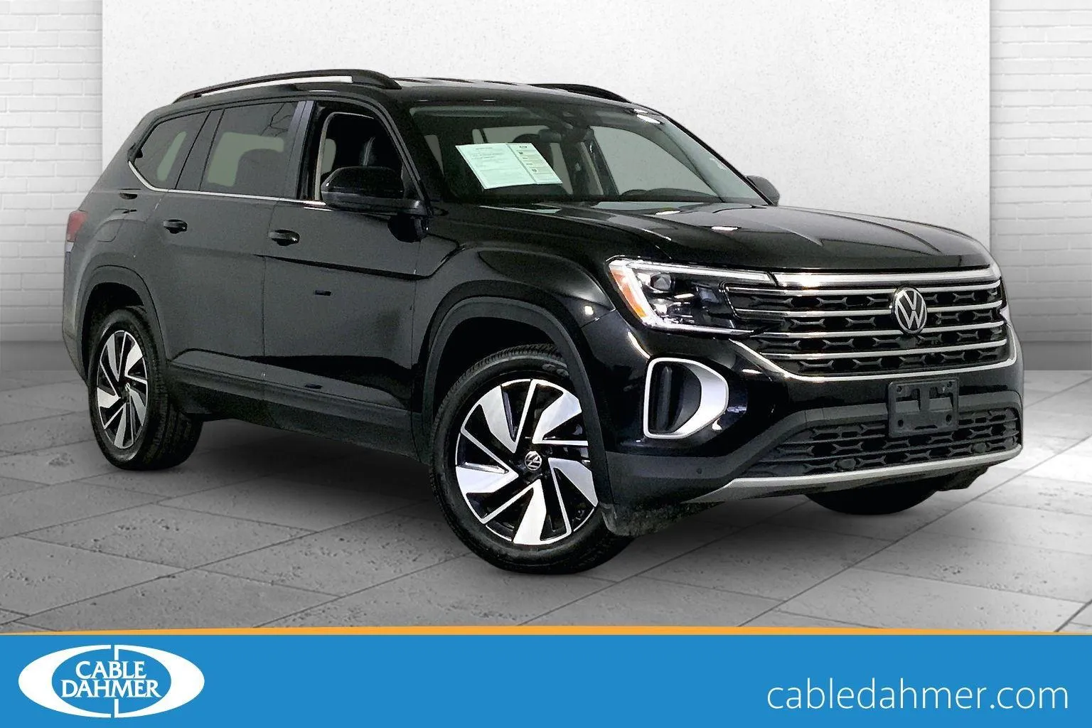 Black 2024 Volkswagen Atlas 2.0T SE w/Technology for sale in Independence, MO