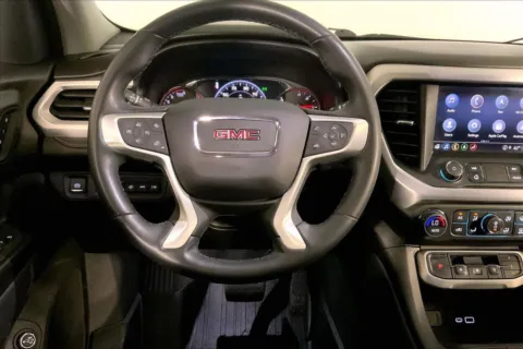 More photos of 2023 GMC Acadia SLT at Cable Dahmer Buick GMC of Independence, MO