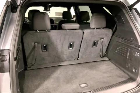 More photos of 2024 Chevrolet Traverse LT at Cable Dahmer Buick GMC of Independence, MO