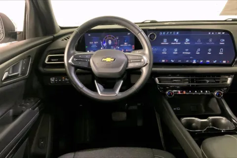 More photos of 2024 Chevrolet Traverse LT at Cable Dahmer Buick GMC of Independence, MO