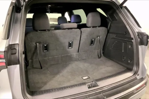 More photos of 2024 Chevrolet Traverse LT at Cable Dahmer Buick GMC of Independence, MO