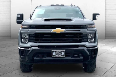 Photos of 2025 Chevrolet Silverado 2500 HD Custom for sale in Independence, MO at Cable Dahmer Buick GMC of Independence