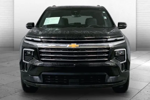 Photos of 2025 Chevrolet Traverse LT for sale in Independence, MO at Cable Dahmer Buick GMC of Independence