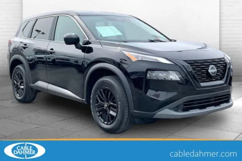 Black 2023 Nissan Rogue S for sale in Independence, MO