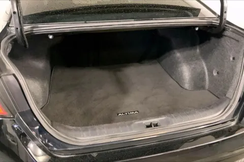 More photos of 2022 Nissan Altima 2.5 S at Cable Dahmer Buick GMC of Independence, MO