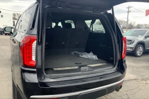 More photos of 2023 GMC Yukon XL Denali at Cable Dahmer Buick GMC of Independence, MO