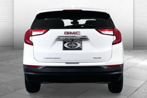 Another view of 2024 GMC Terrain SLE for sale in Independence, MO at Cable Dahmer Buick GMC of Independence