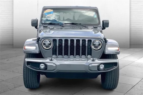 Photos of 2022 Jeep Gladiator High Altitude for sale in Independence, MO at Cable Dahmer Buick GMC of Independence