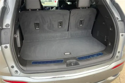 More photos of 2023 Buick Enclave Avenir at Cable Dahmer Buick GMC of Independence, MO