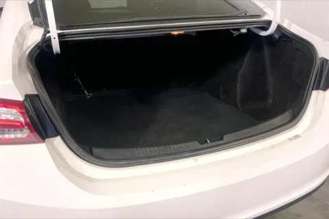 More photos of 2021 Chevrolet Malibu LT at Cable Dahmer Buick GMC of Independence, MO