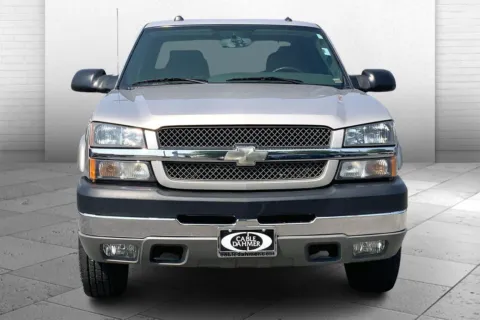 Photos of 2004 Chevrolet Silverado 2500HD LT for sale in Independence, MO at Cable Dahmer Buick GMC of Independence