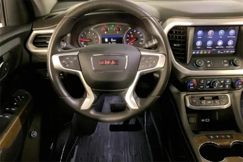More photos of 2023 GMC Acadia SLE at Cable Dahmer Buick GMC of Independence, MO